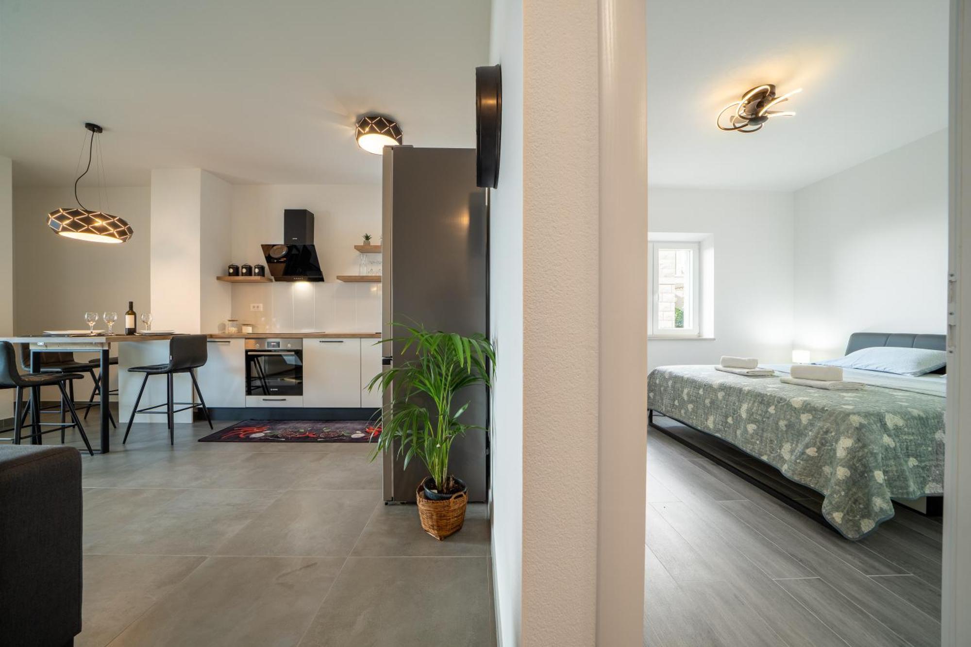 Apartments Siesta Sumartin Exterior photo