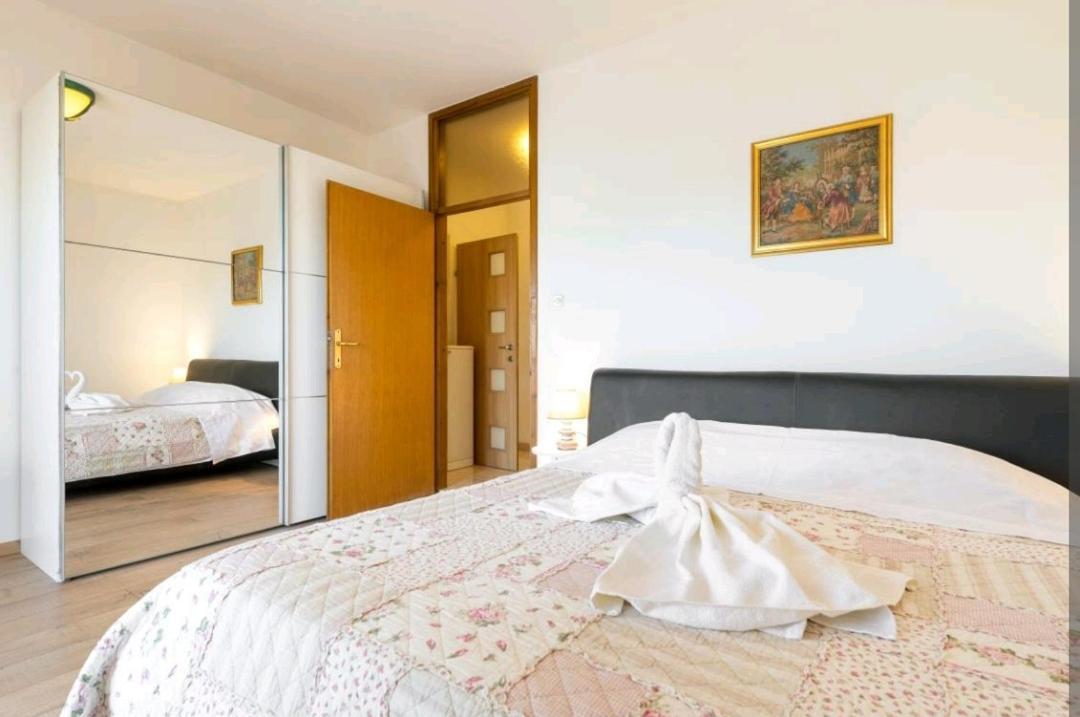 Apartments Siesta Sumartin Exterior photo